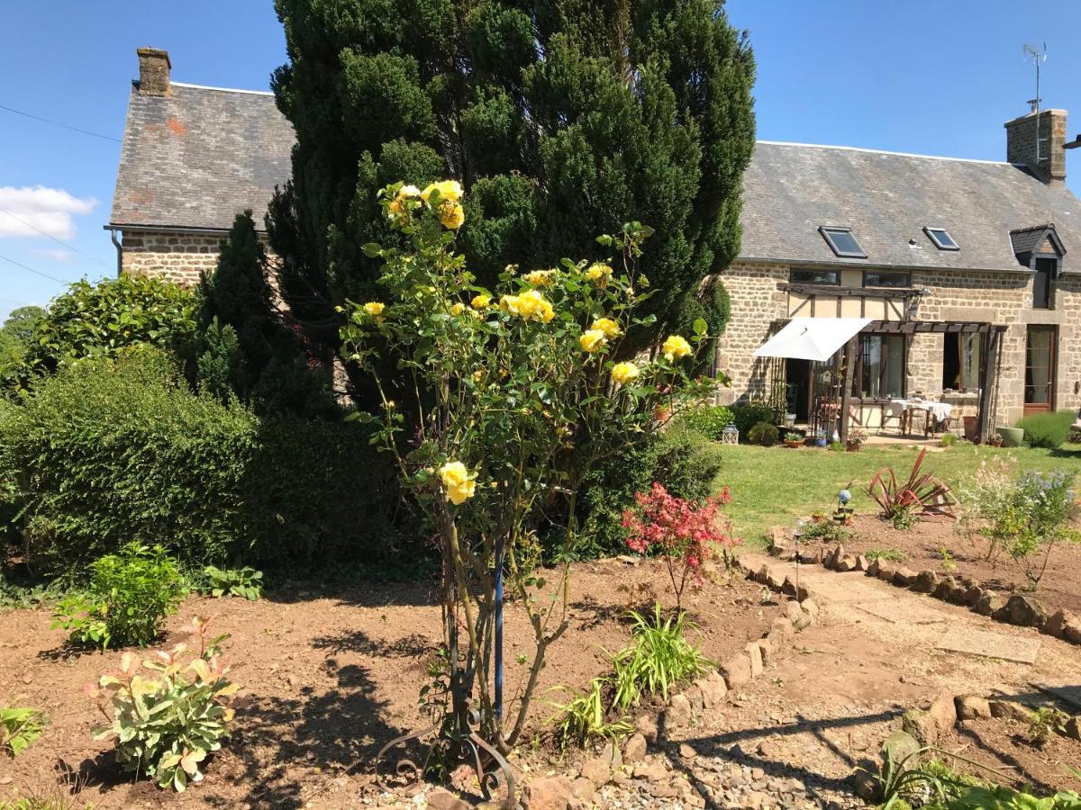Le Jardin Des Fees Bed and Breakfast Savigny-le-Vieux Εξωτερικό φωτογραφία