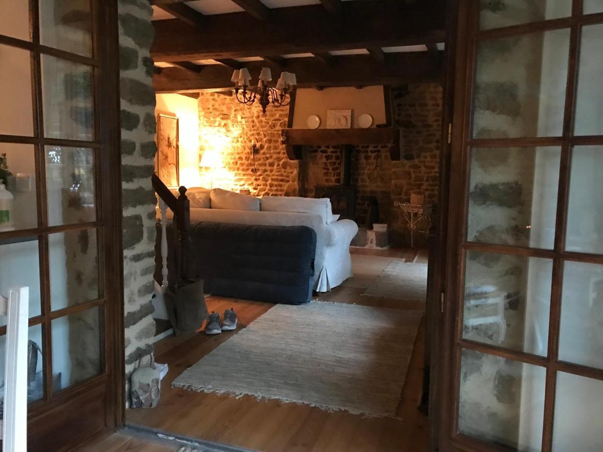 Le Jardin Des Fees Bed and Breakfast Savigny-le-Vieux Εξωτερικό φωτογραφία