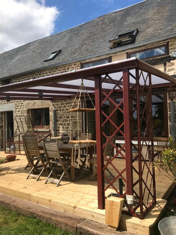 Le Jardin Des Fees Bed and Breakfast Savigny-le-Vieux Εξωτερικό φωτογραφία